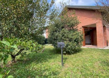 Giardino - Villa via San Pietro, Sumirago - foto 22