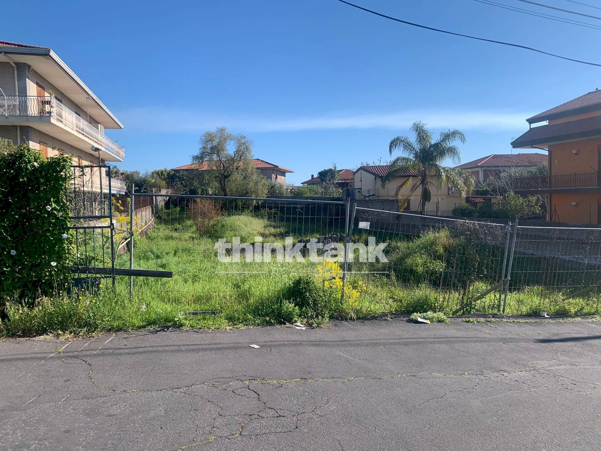 Foto 1 - Terreno edificabile Via Stromboli
 
13, Gravina di Catania - foto 1