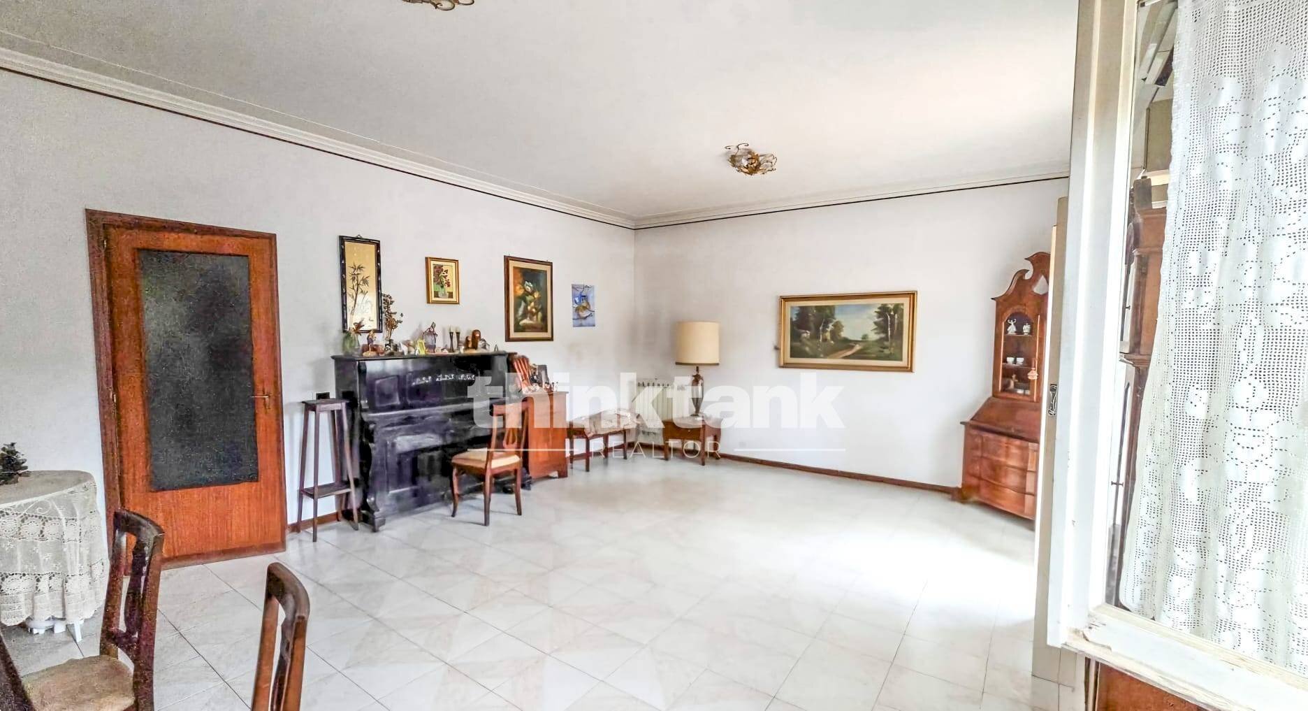 Foto 3 - Quadrilocale Via Francesco Crispi, Aci Castello - foto 3