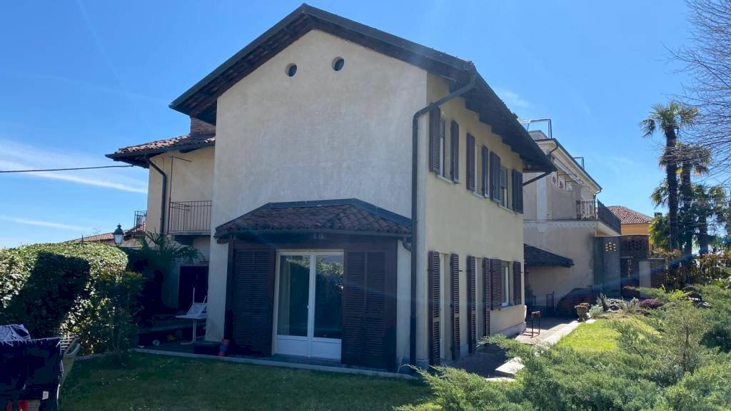 Facciata - Villa via 4 Novembre, 13, Chieri - foto 2