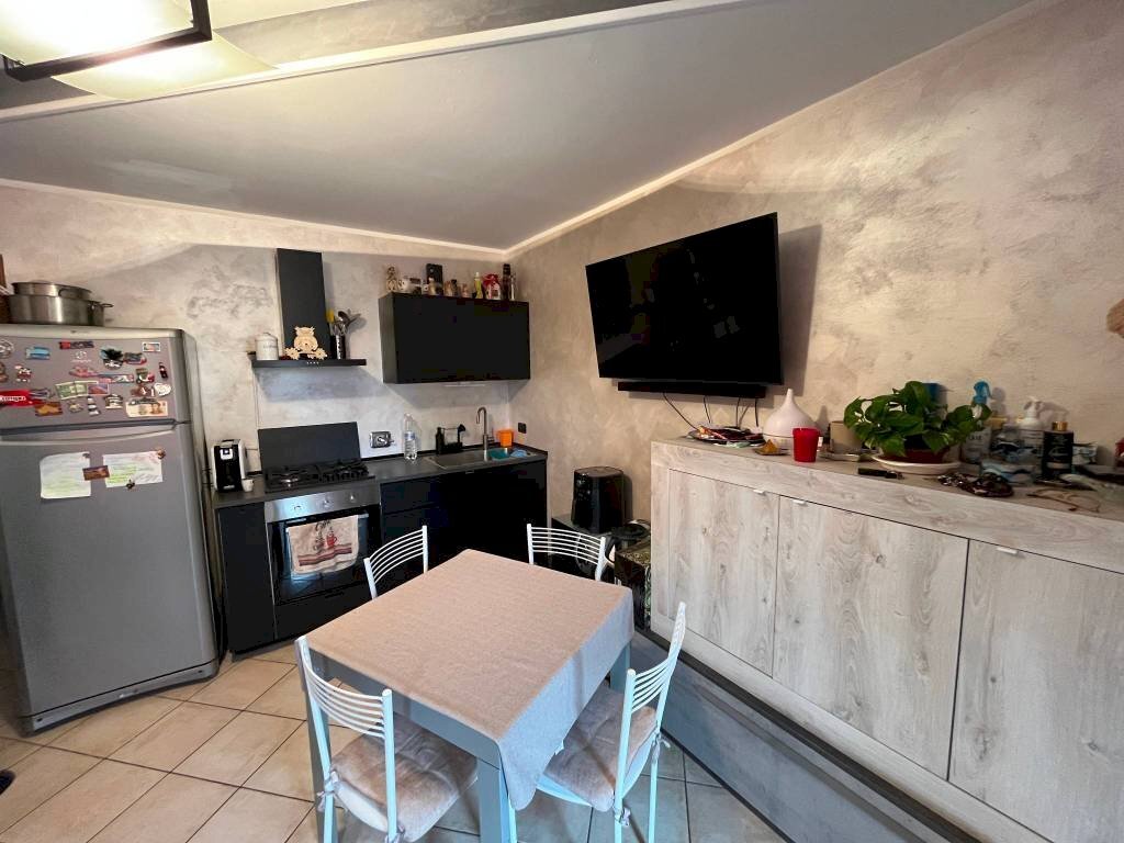 Cucina - Two-room apartment strada dei Finigialdi, 12, Chieri - photo 3