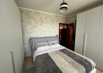 Camera da letto - Appartamento strada dei Finigialdi, 12, Chieri - foto 12