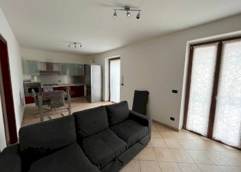 Salone - Trilocale strada dei Finigialdi, 12, Chieri - foto 3