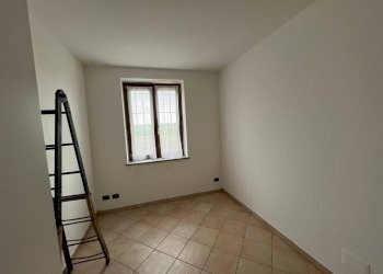 Camera da letto - Trilocale strada dei Finigialdi, 12, Chieri - foto 9