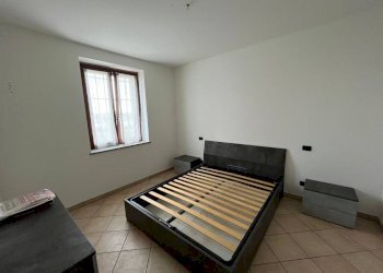 Camera da letto - Trilocale strada dei Finigialdi, 12, Chieri - foto 12
