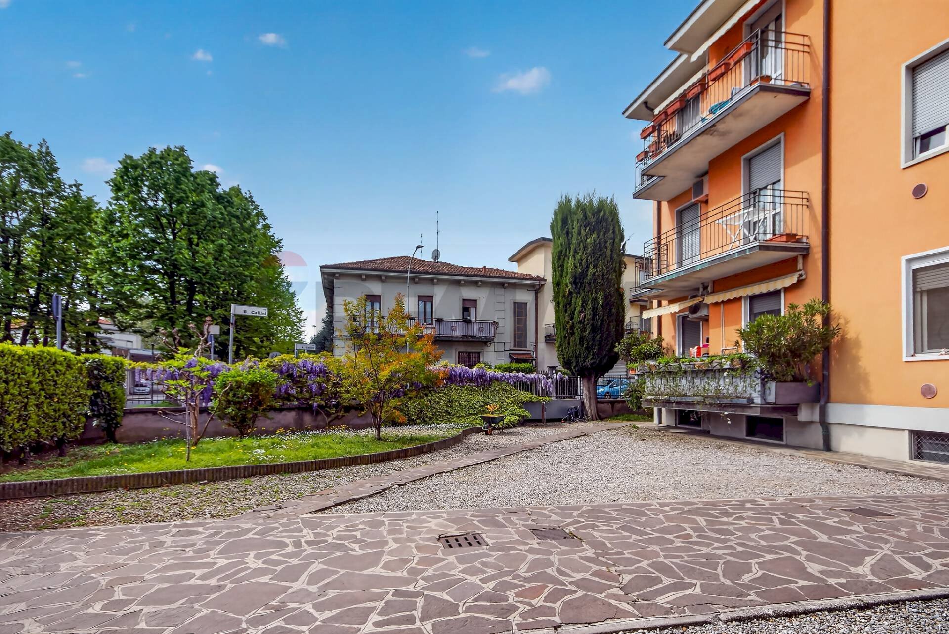 Edificio all\'aperto - Trilocale Treviglio - foto 3