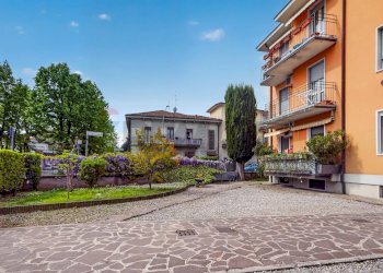 Edificio all\'aperto - Trilocale Treviglio - foto 3