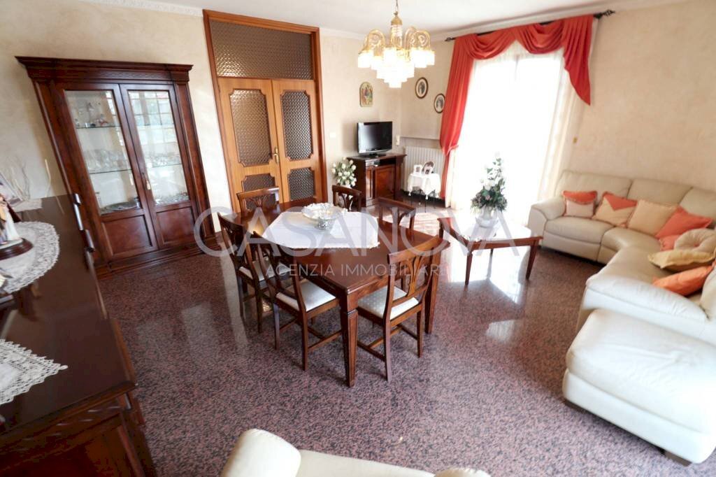 Salone - Appartamento Mosciano Sant'Angelo - foto 3