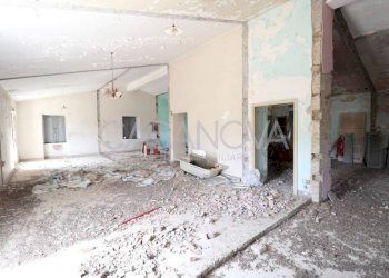 Interno non residenziale - Rustico via Villa De Luca, Bellante - foto 20