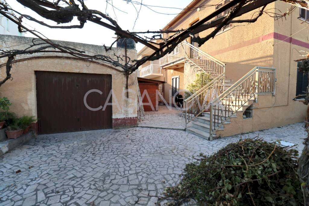 Box auto - Quadrilocale Lungomare Rodi, 24, Giulianova - foto 3