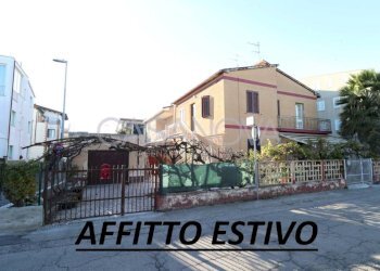 Zona - Quadrilocale Lungomare Rodi, 24, Giulianova - foto 1