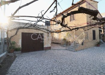 Box auto - Four-room apartment Lungomare Rodi, 24, Giulianova - photo 2