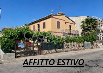 Zona - Four-room apartment Lungomare Rodi, 24, Giulianova - photo 1