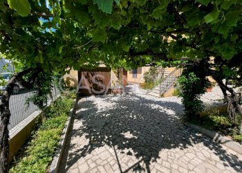 Giardino - Quadrilocale Lungomare Rodi, 24, Giulianova - foto 3