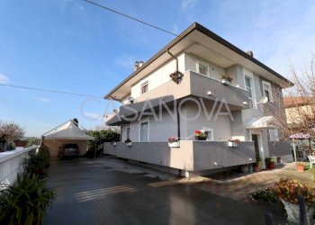 Facciata - Quadrilocale Roseto degli Abruzzi - foto 24