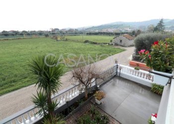 Vista - Four-room apartment Roseto degli Abruzzi - photo 4