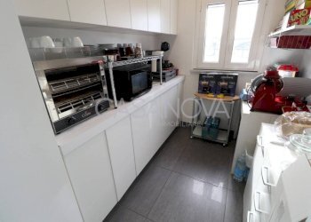 Cucina - Stabile - Palazzo contrada Santa Maria dell'Arco, Mosciano Sant'Angelo - foto 11