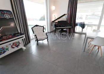 Salone - Stabile - Palazzo contrada Santa Maria dell'Arco, Mosciano Sant'Angelo - foto 19