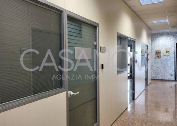 Interno non residenziale - Stabile - Palazzo contrada Santa Maria dell'Arco, Mosciano Sant'Angelo - foto 37