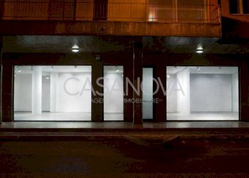 Interno palazzo - Negozio Giulianova - foto 2