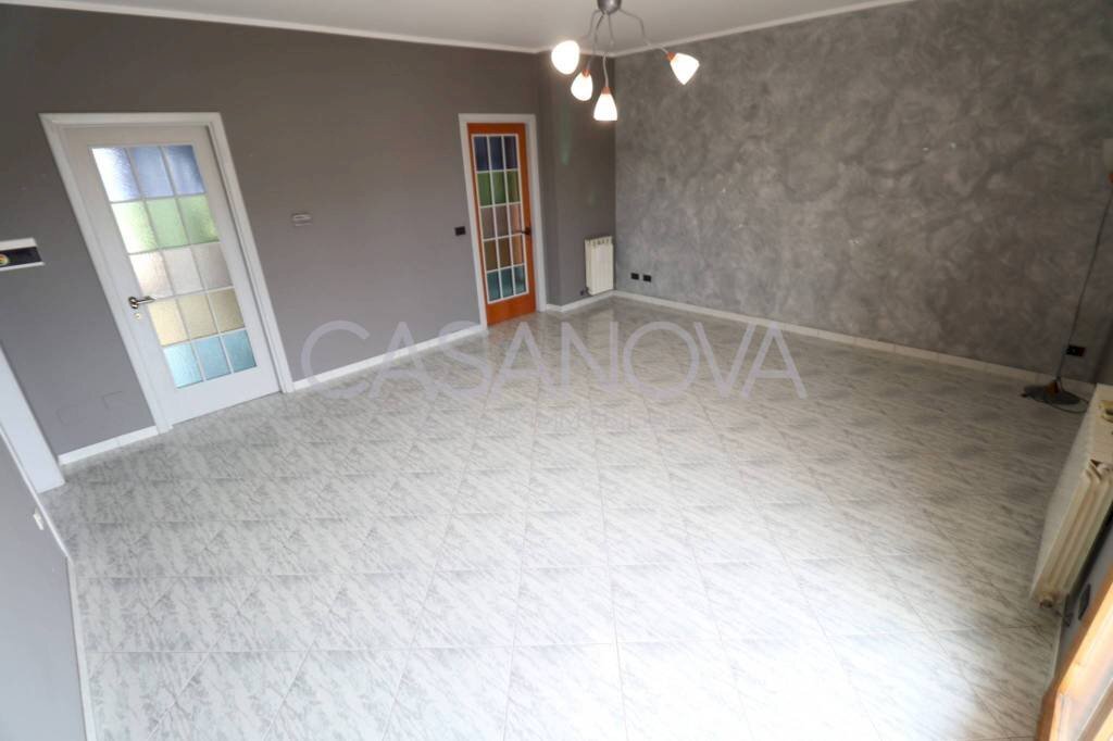 Stanza non arredata - Quadrilocale via Umberto Terracini, 23, Mosciano Sant'Angelo - foto 2