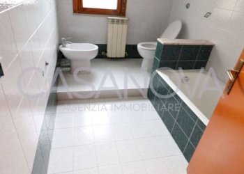 Bagno - Quadrilocale via Umberto Terracini, 23, Mosciano Sant'Angelo - foto 17