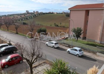 Vista - Quadrilocale via Umberto Terracini, 23, Mosciano Sant'Angelo - foto 7