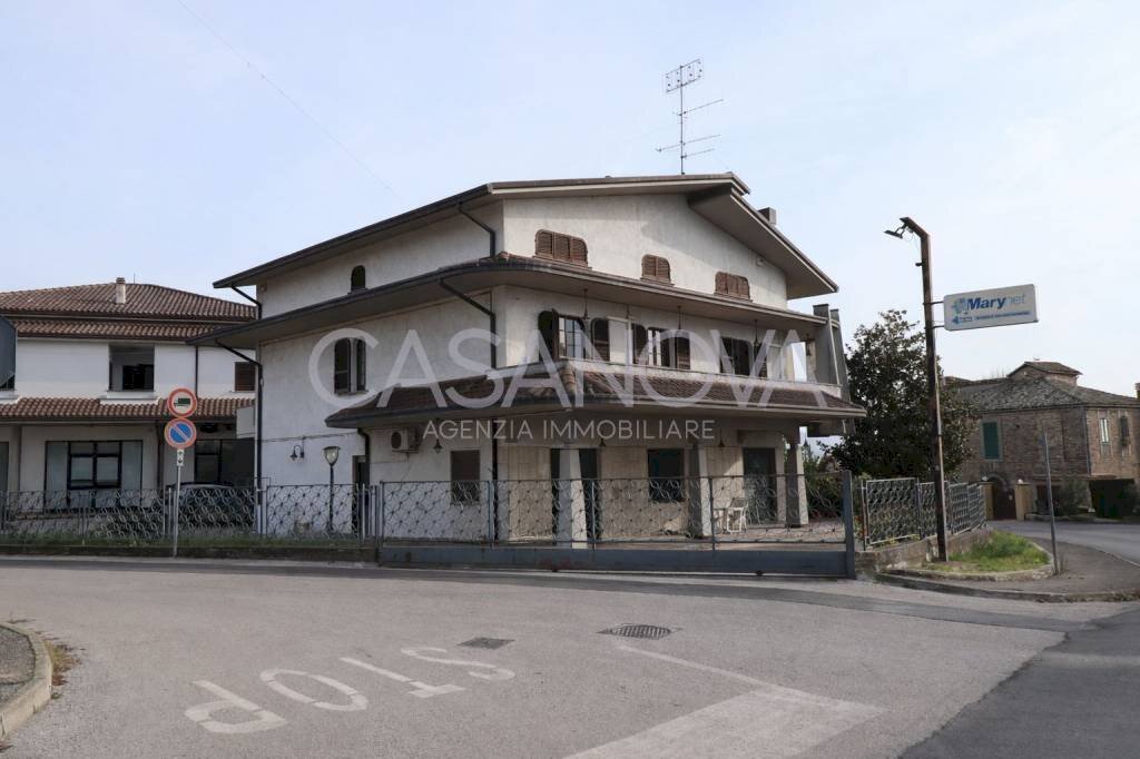 Zona - Stabile - Palazzo Mosciano Sant'Angelo - foto 1