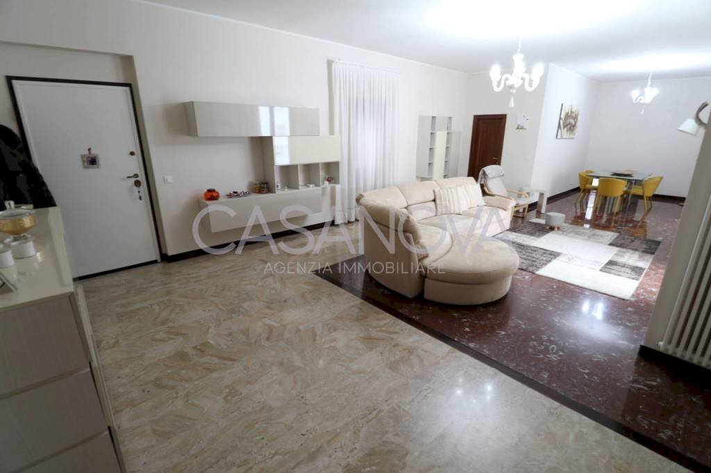 Salone - Quadrilocale via 24 Maggio, Giulianova - foto 2