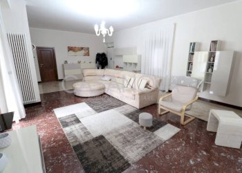 Salone - Quadrilocale via 24 Maggio, Giulianova - foto 1