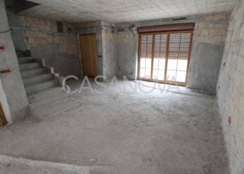 Stanza non arredata - Villa a Schiera Mosciano Sant'Angelo - foto 2