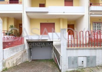 Facciata - Villa a Schiera Mosciano Sant'Angelo - foto 22