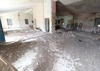 Magazzino - Rustic via Villa De Luca, Bellante - photo 20