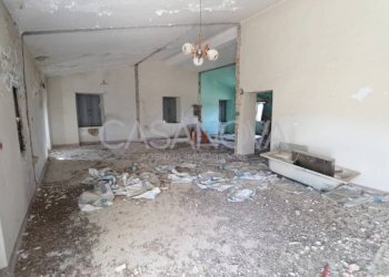 Interno non residenziale - Rustic via Villa De Luca, Bellante - photo 24