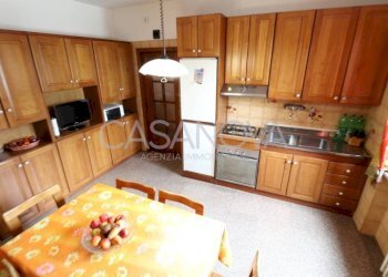 Cucina - Villa a Schiera Bellante - foto 3