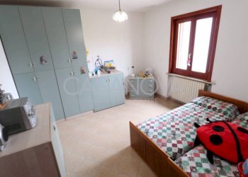 Camera da letto - Villa a Schiera Bellante - foto 16