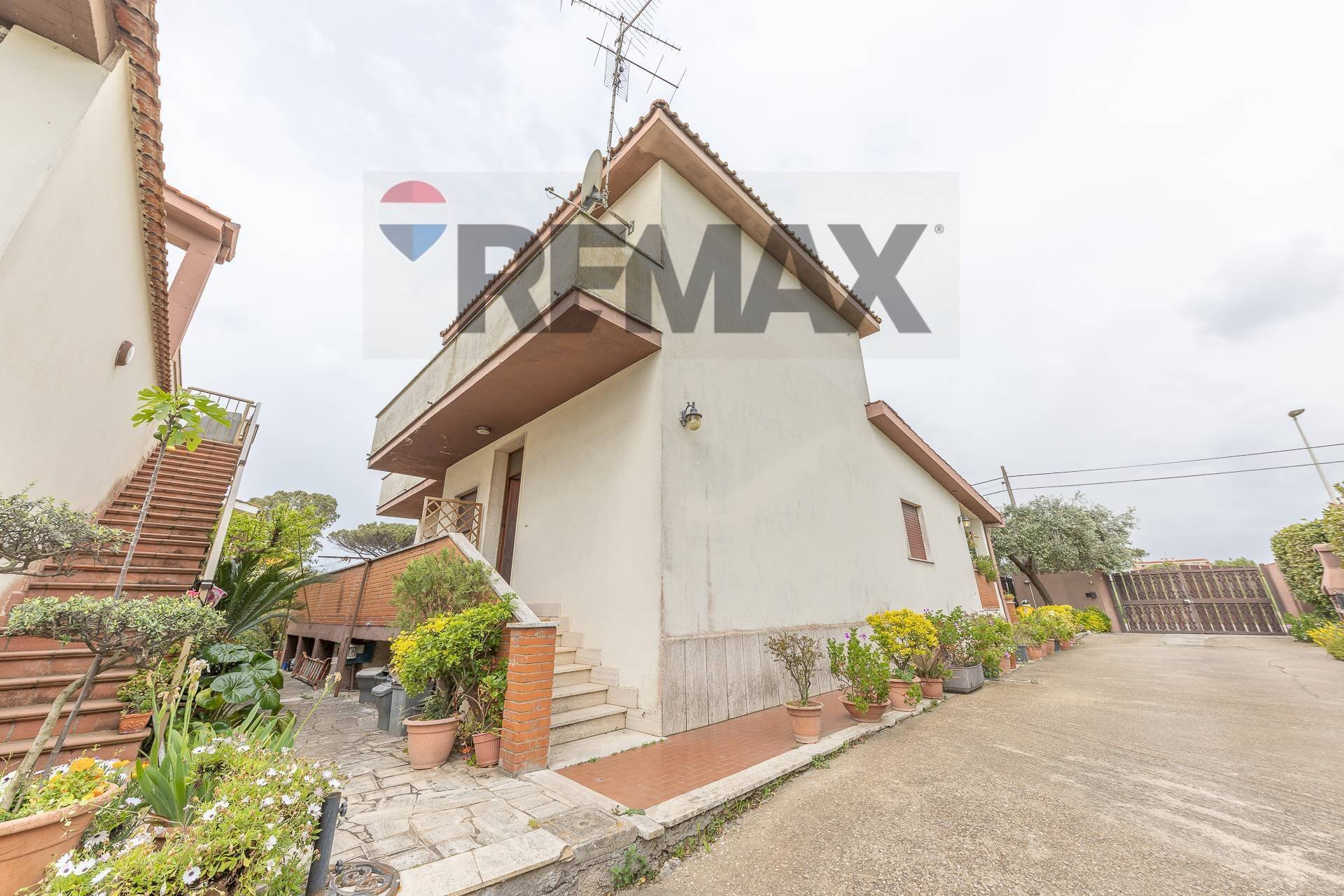 Casa all\'aperto - Appartamento via gubbio
 
15, Pomezia - foto 1