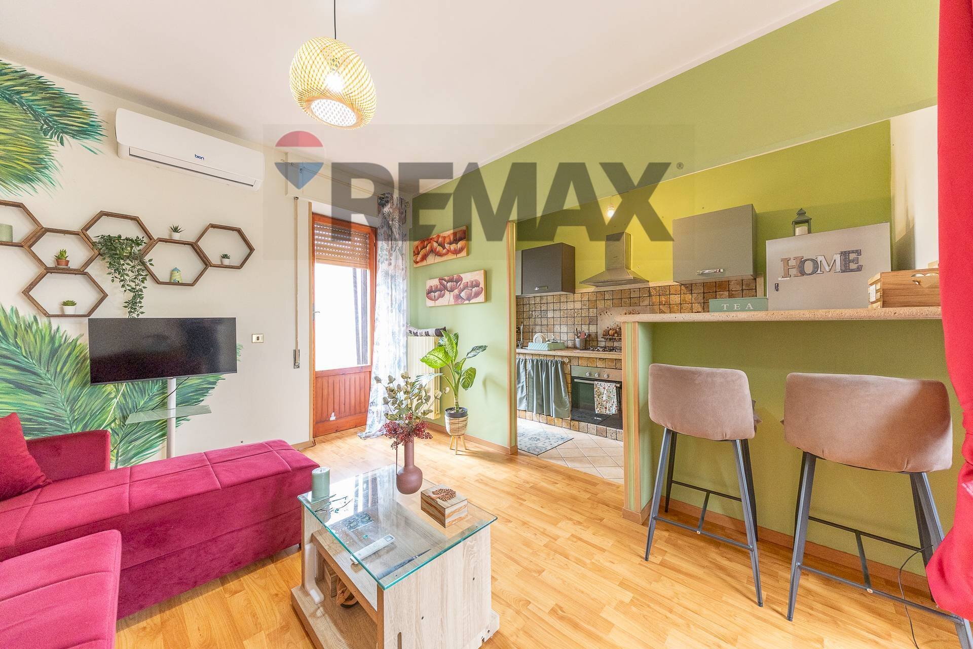 Sala da pranzo - Two-room apartment via gubbio
 
15, Pomezia - photo 2