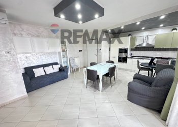 Sala da pranzo - Quadrilocale Via Popilia
 
115, Cosenza - foto 5