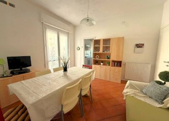 Foto 3 - Trilocale vico dello Schiavo
 
17, Diano Marina - foto 3