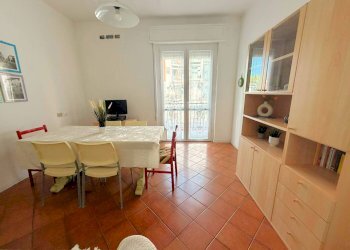 Foto 5 - Trilocale vico dello Schiavo
 
17, Diano Marina - foto 5