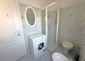 Foto 21 - Trilocale vico dello Schiavo
 
17, Diano Marina - foto 21