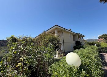 Foto 25 - Bilocale Via Caduti di Nassirya
 
3, Diano Castello - foto 25