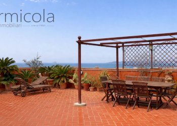 Appartamento Portici - foto 1