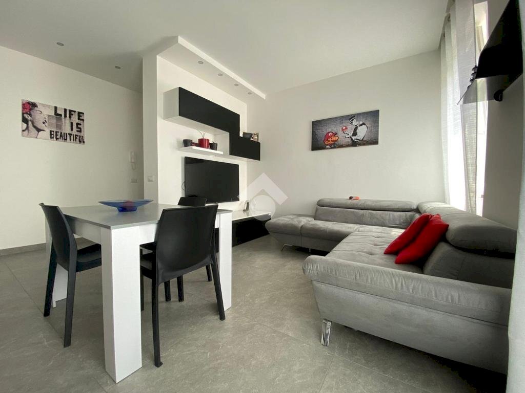 Bilocale Via Giuseppe Verdi, Bussero - foto 1