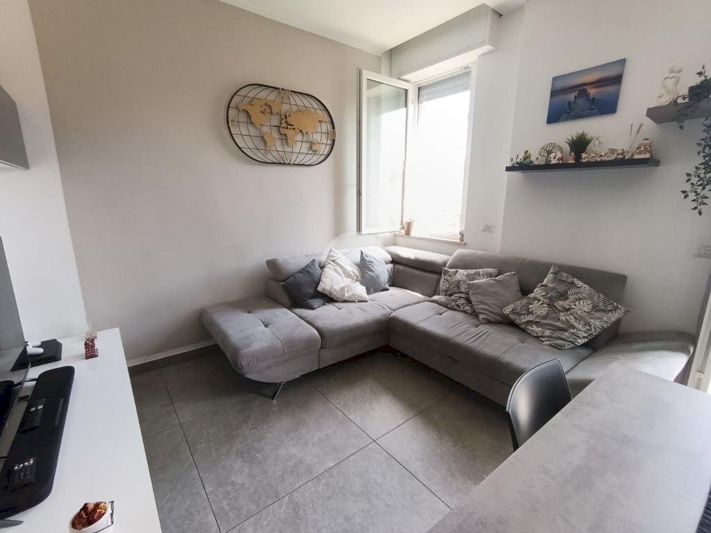 Two-room apartment Via Giuseppe Verdi, Bussero - photo 1