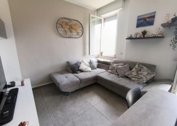Two-room apartment Via Giuseppe Verdi, Bussero - photo 1