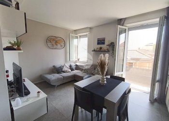Two-room apartment Via Giuseppe Verdi, Bussero - photo 3