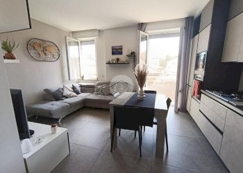 Two-room apartment Via Giuseppe Verdi, Bussero - photo 5