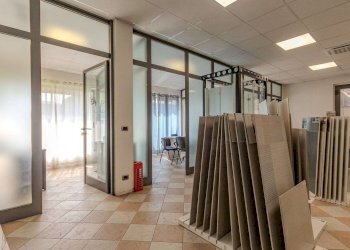 Commercial Premises Lissone - photo 25